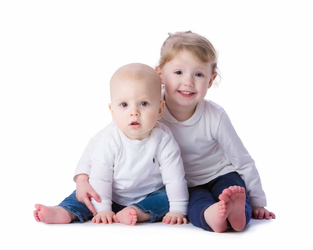 Childrens Portrait Photography – Thame Oxfordshire Childrens Portrait Photography by Mark Hewitson Photography of Thame, Oxfordshire