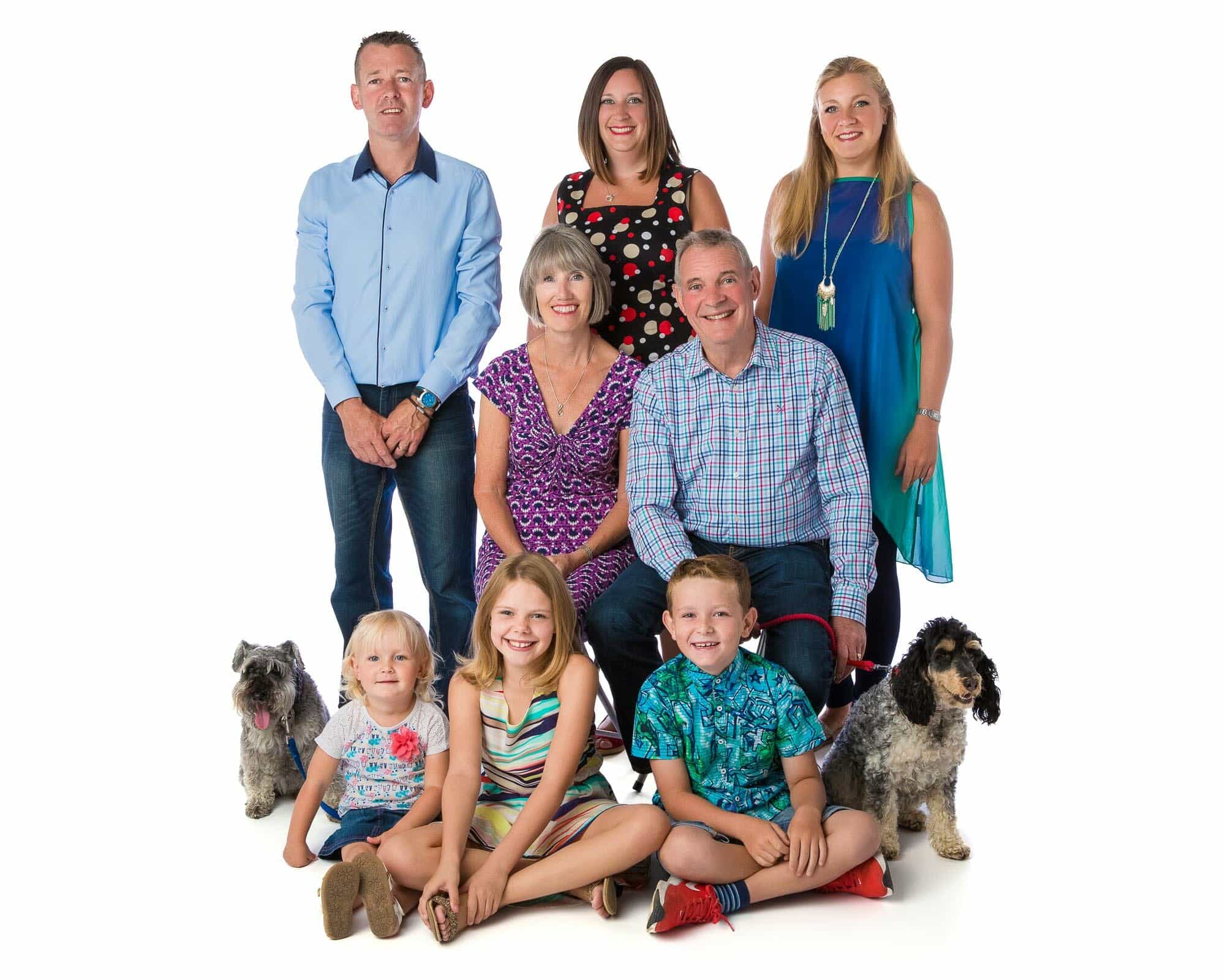 Family-Portrait-Photography-by-Mark-Hewitson-Photography-001 Group Family Portraits - Photography by Mark Hewitson Photography of Thame, Oxfordshire